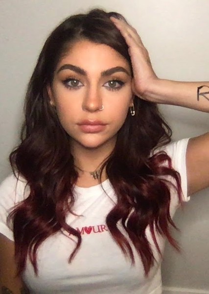 Andrea Russett photo