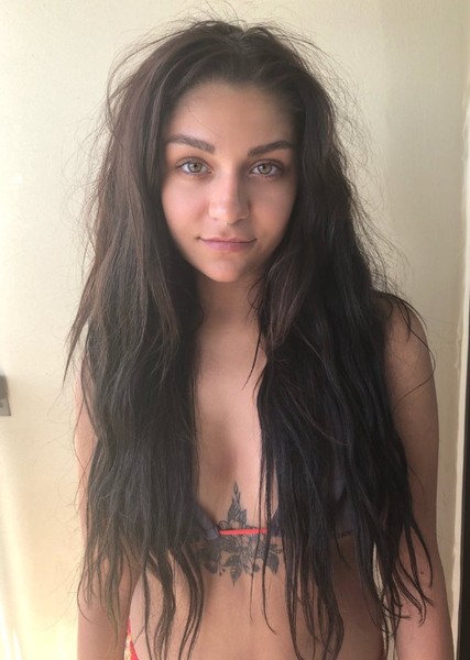 Andrea Russett photo