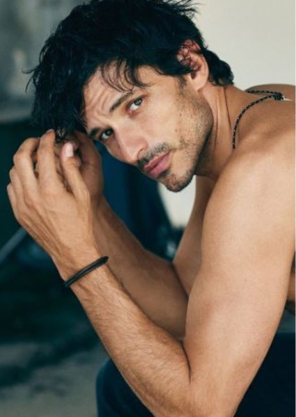 Andrés Velencoso photo