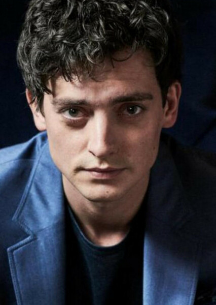 Aneurin Barnard photo