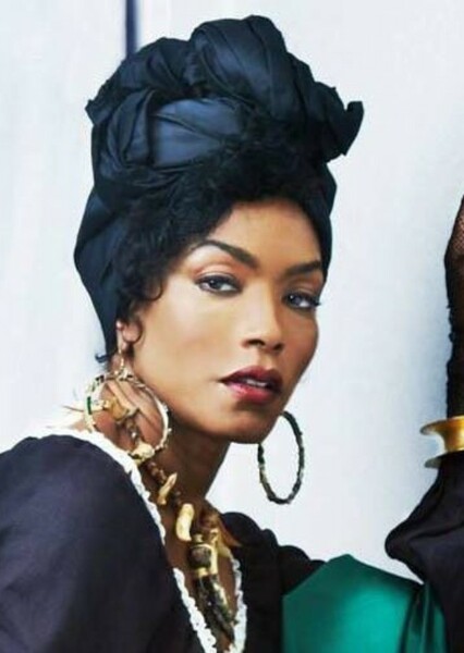 Angela Bassett photo