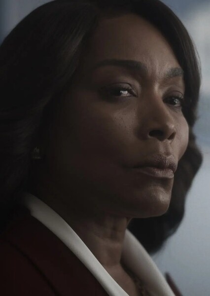 Angela Bassett photo