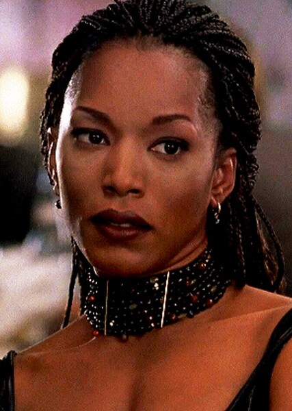 Angela Bassett