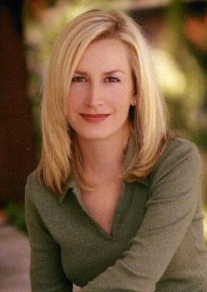 Angela Kinsey