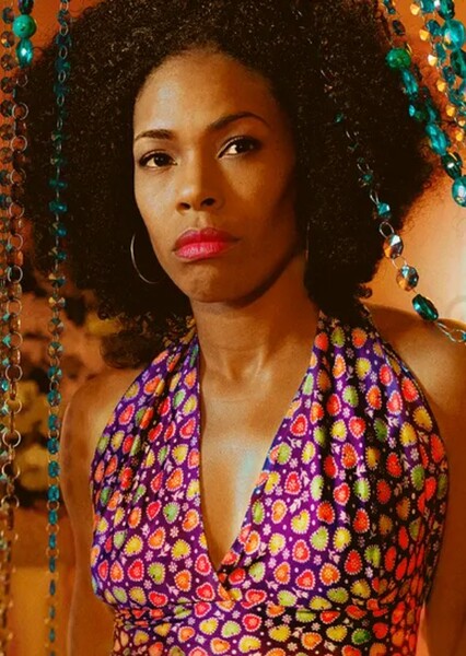 Angela Lewis photo