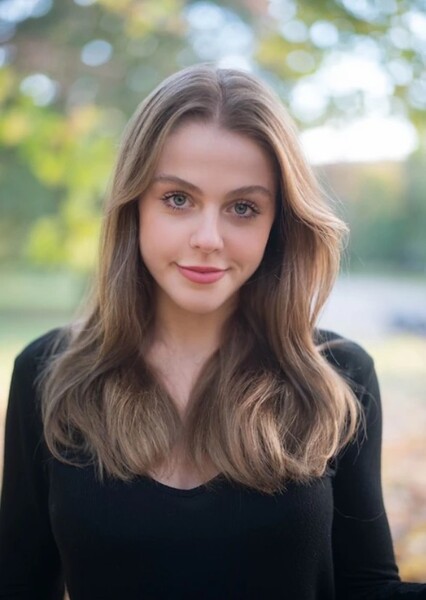 Angela Sant'Albano photo