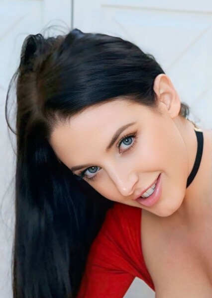 Angela White photo