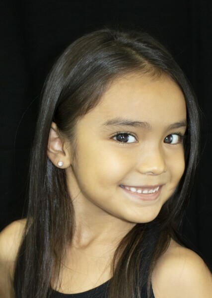 Angelee Vera photo