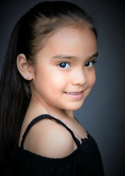 Angelee Vera photo