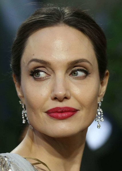 Angelina Jolie photo