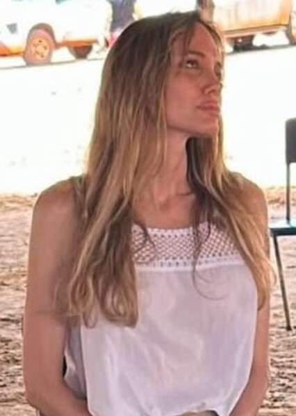 Angelina Jolie photo