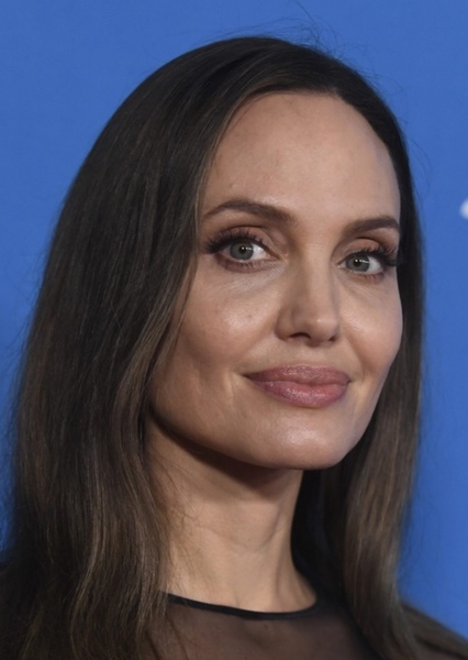 Angelina Jolie