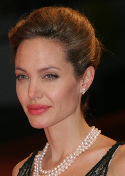 Angelina Jolie photo