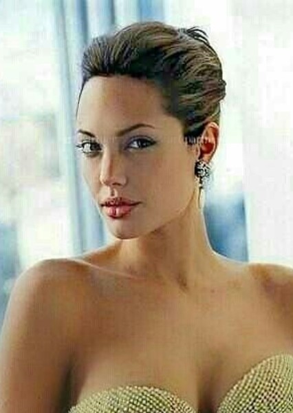 Angelina Jolie photo
