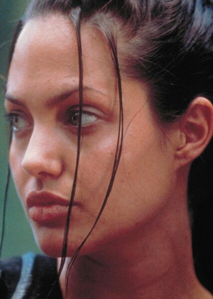 Angelina Jolie photo