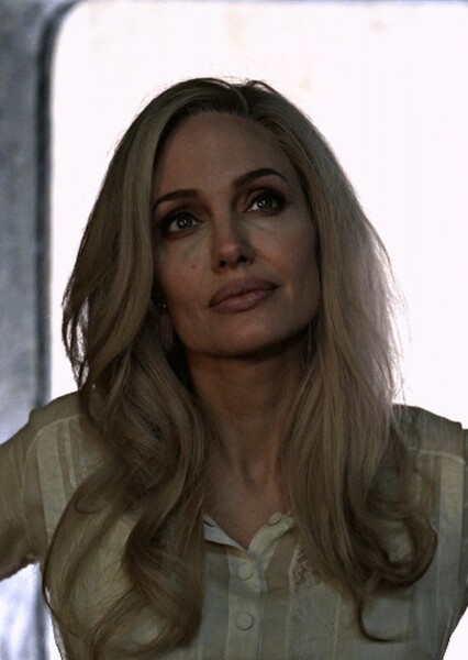 Angelina Jolie