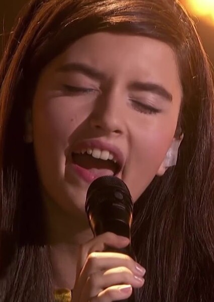 Angelina Jordan photo