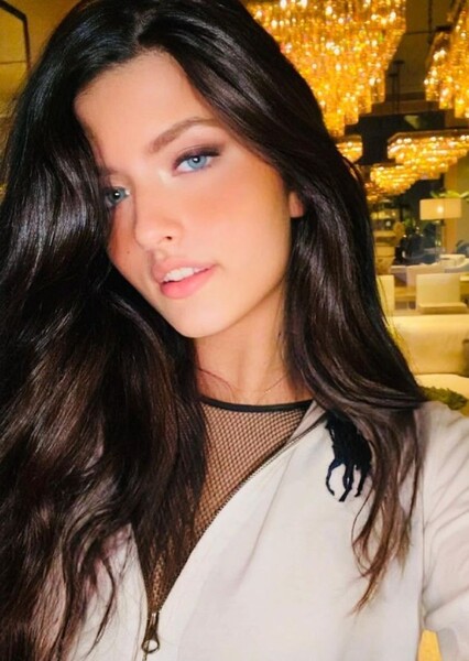 Angelina Jordan photo