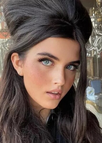 Angelina Jordan photo