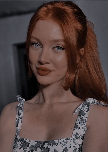 Angelina Michelle photo