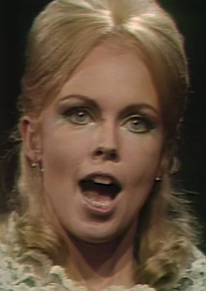 Angélique Bouchard photo