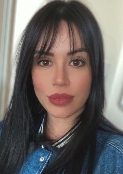Angie Alvarado photo