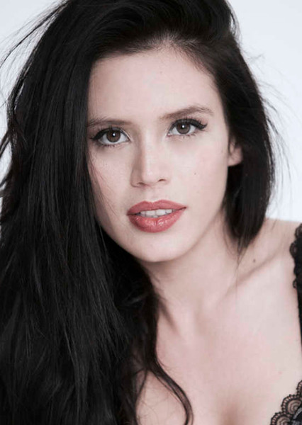 Angie Alvarado photo