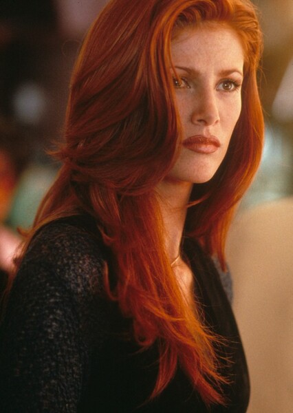 Angie Everhart photo