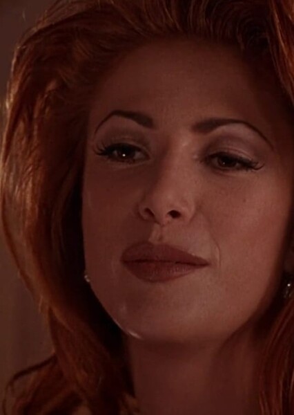 Angie Everhart photo