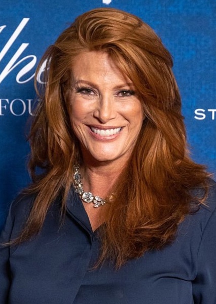 Angie Everhart photo