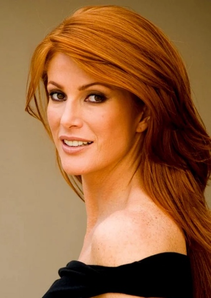 Angie Everhart