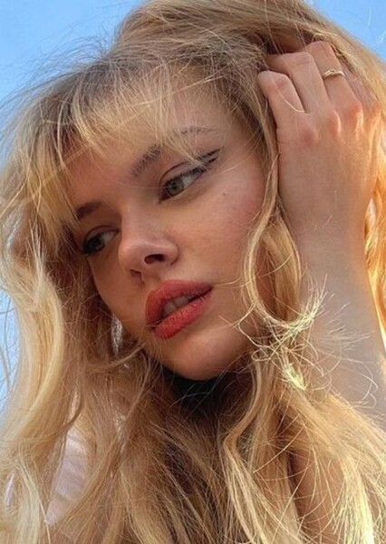 Anika Braun photo