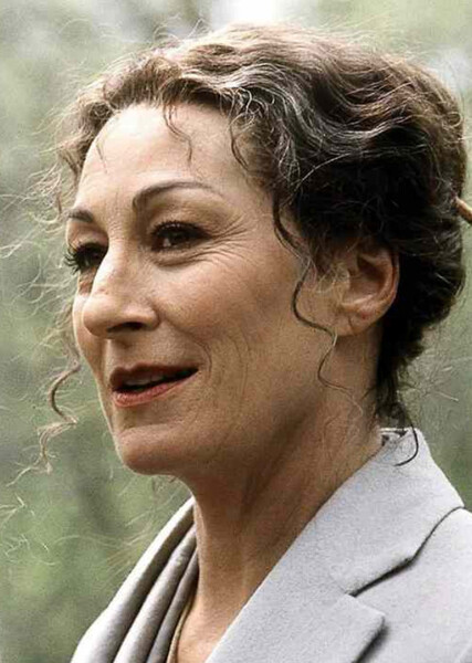 Anjelica Huston