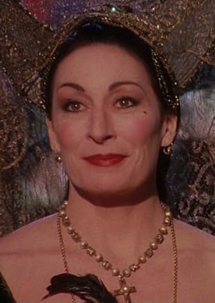Anjelica Huston photo