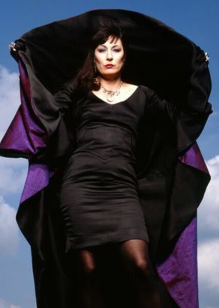 Anjelica Huston photo