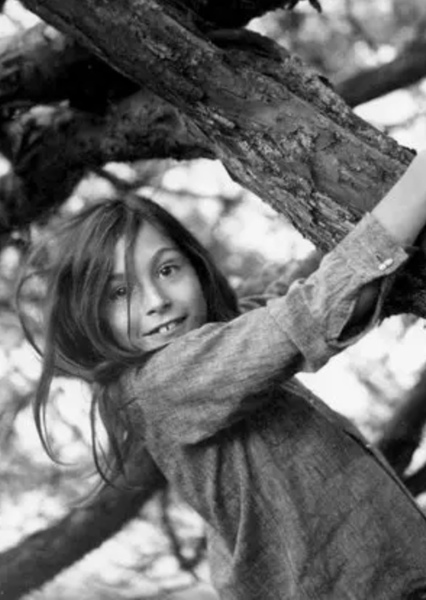 Anjelica Huston