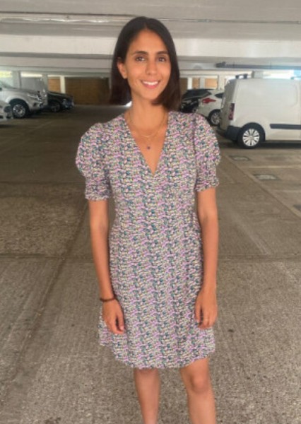 Anjli Mohindra photo