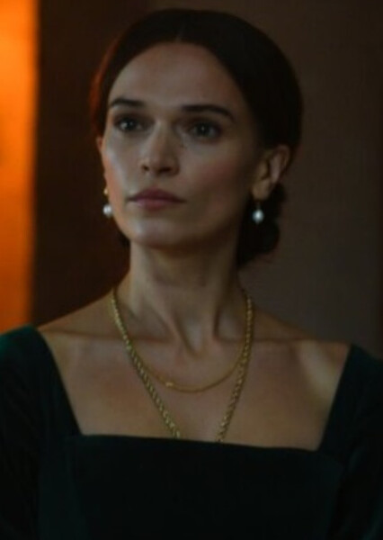Anna Brewster photo