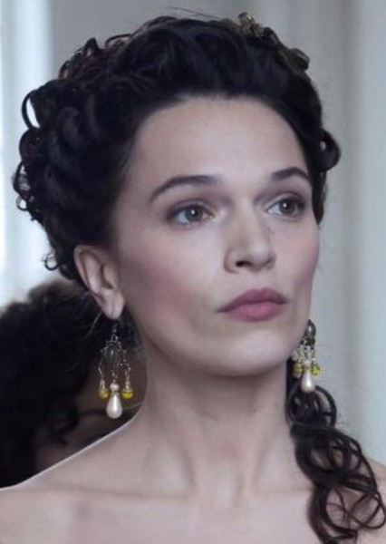 Anna Brewster photo