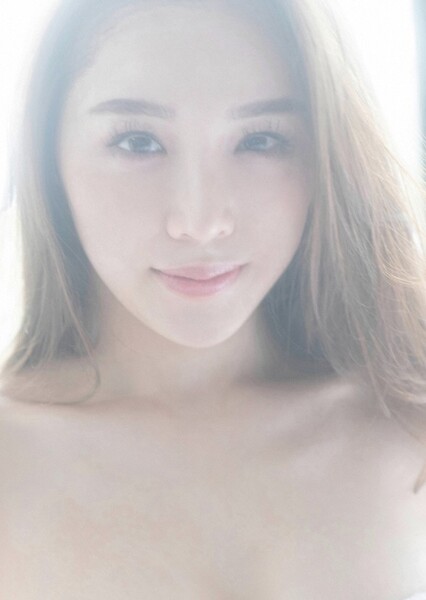 Anna Ishida photo