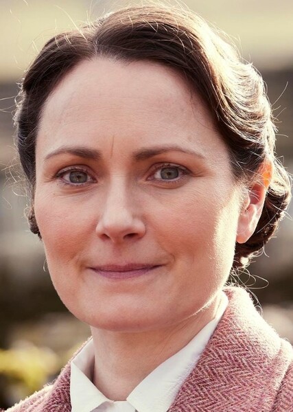 Anna Madeley photo