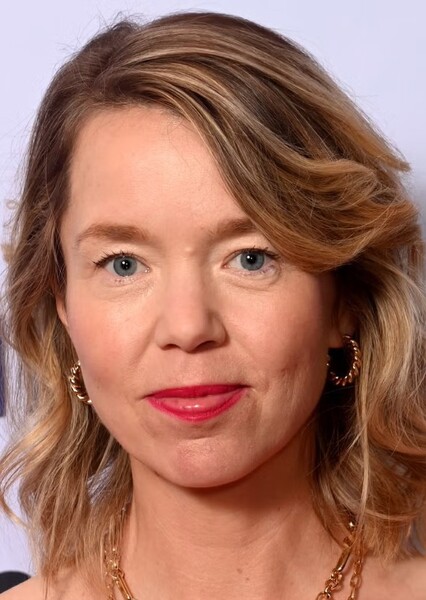 Anna Maxwell Martin photo