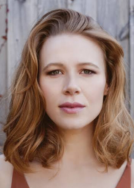 Anna McGahan