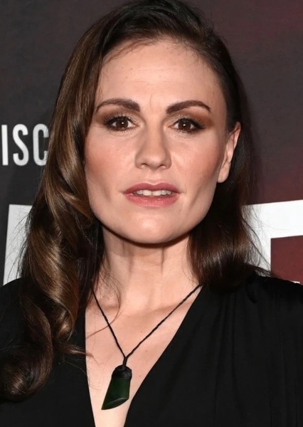 Anna Paquin photo
