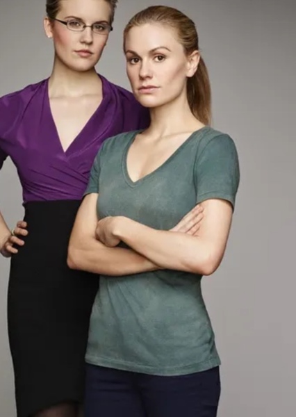 Anna Paquin photo