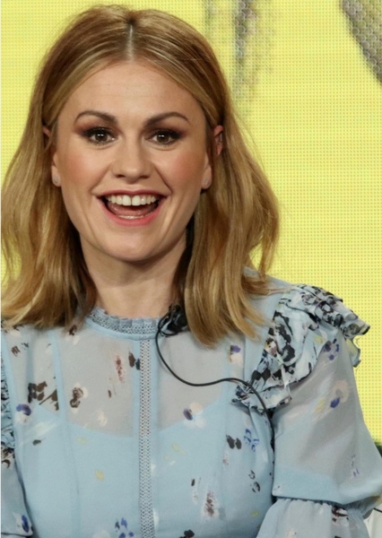 Anna Paquin photo