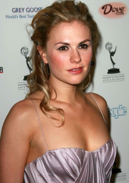 Anna Paquin photo