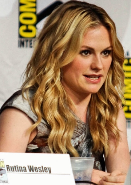Anna Paquin photo