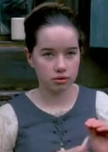 Anna Popplewell photo