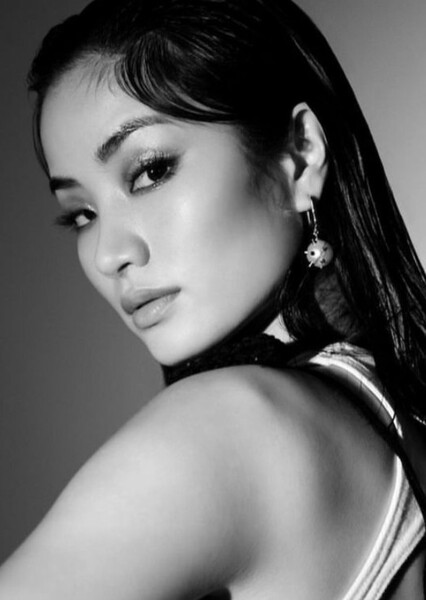 Anna Sawai photo